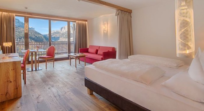 Sporthotel Panorama, La Villa & Corvara ski chalet, image 4